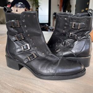 Leather Black Buckle Boots made in Spain